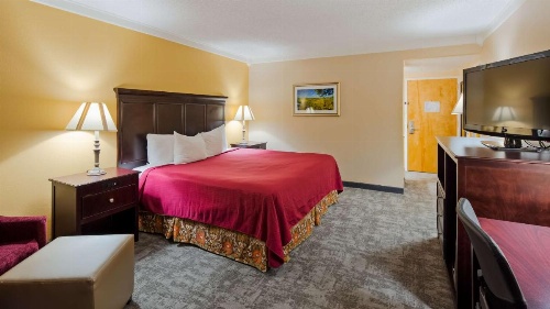 Osage Creek Lodge image 13